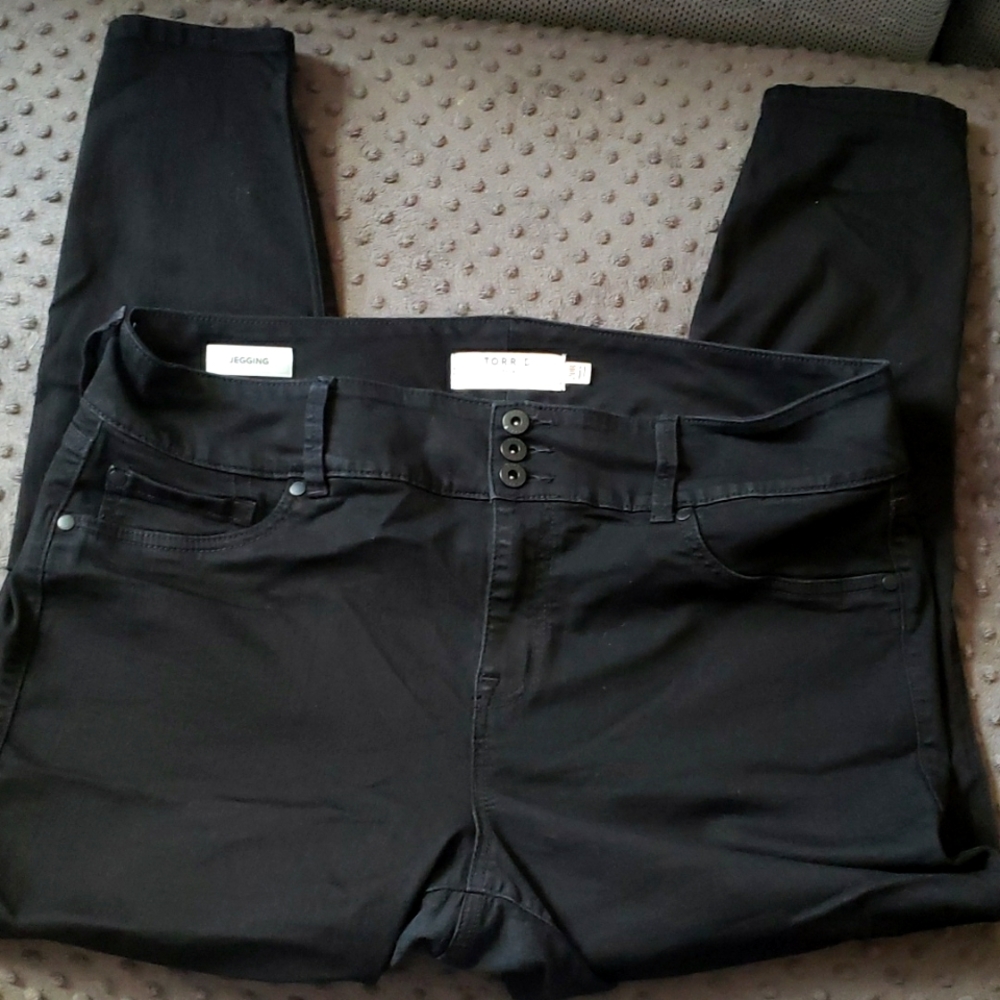 Torrid black jegging size 20 regular